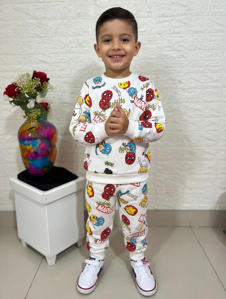 Sudadera Marvel "Súper Equipo"